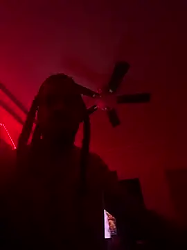 Taydagr8 online show from February 21, 9:21 am