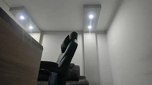 Dakota Mars online show from March 28, 8:08 pm