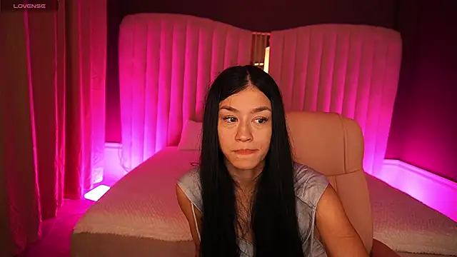 FataleNellie online show from September 24, 7:50 pm