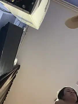 Enna-Kymm online show from February 12, 4:24 pm