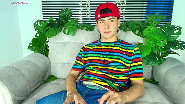 CamiiGuzmanX online show from March 2, 9:54 pm