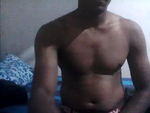 Snapshot of Bullboy8in chatting on November 10, 6:51 pm Bullboy8in online show from November 10, 6:51 pm