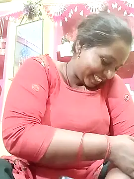 Hot crety online show from May 19, 4:02 pm