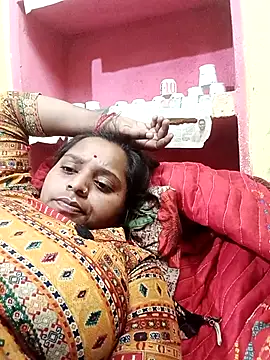 Hot crety online show from May 27, 4:37 pm