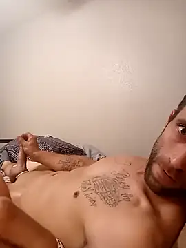 Snapshot of chuck_steele chatting on September 18, 12:23 am chuck steele online show from September 18, 12:23 am