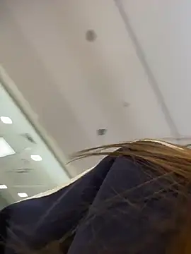 ElliRose online show from February 15, 6:21 am