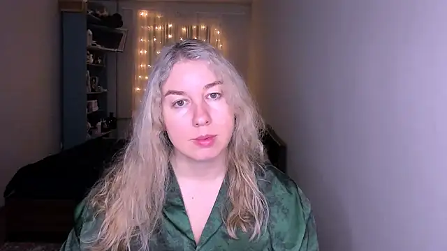 Snapshot of NancySanders chatting on April 22, 6:53 pm NancySanders online show from April 22, 6:53 pm
