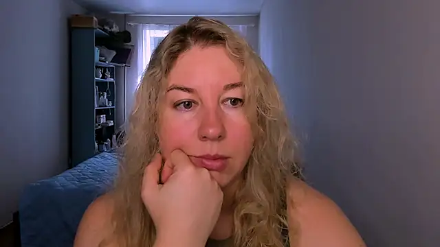 Snapshot of NancySanders chatting on June 14, 5:53 am NancySanders online show from June 14, 5:53 am