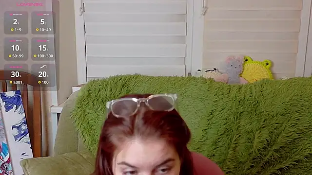 Snapshot of ElzaBlis chatting on October 9, 7:56 pm ElzaBlis online show from October 9, 7:56 pm