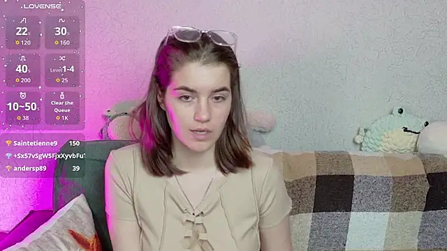 Snapshot of ElzaBlis chatting on April 19, 6:10 pm ElzaBlis online show from April 19, 6:10 pm