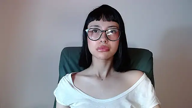 mavis2 online show from October 8, 8:28 pm
