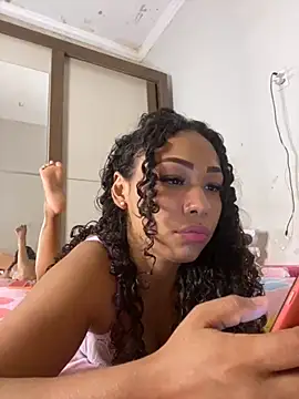 jhennyfer online show from September 13, 5:07 am