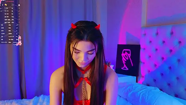 MarciaMarshall online show from December 1, 9:31 pm