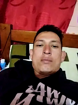 Snapshot of Franswat95 chatting on March 29, 3:17 am Franswat95 online show from March 29, 3:17 am