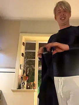 lebensfroh online show from December 3, 10:08 pm