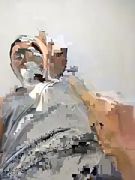 Snapshot of reydav11 chatting on July 24, 3:04 am reydav11 online show from July 24, 3:04 am