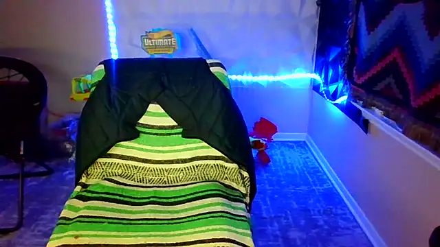 Italian69Stallion online show from December 15, 12:53 pm