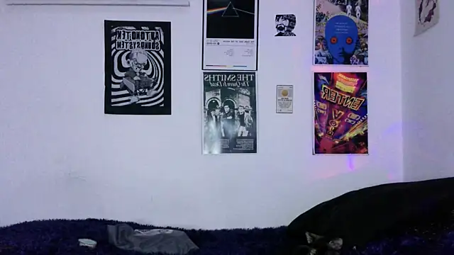 plutonbluemooon333 online show from February 28, 1:17 am