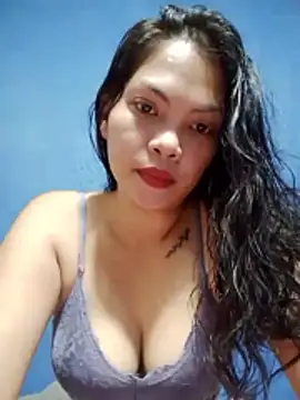 missluvv online show from April 12, 5:34 am