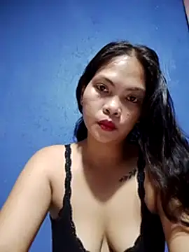 missluvv online show from April 17, 3:15 pm