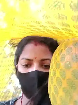 Snapshot of kajalbhabhi44 chatting on June 30, 1:39 am kajalbhabhi44 online show from June 30, 1:39 am