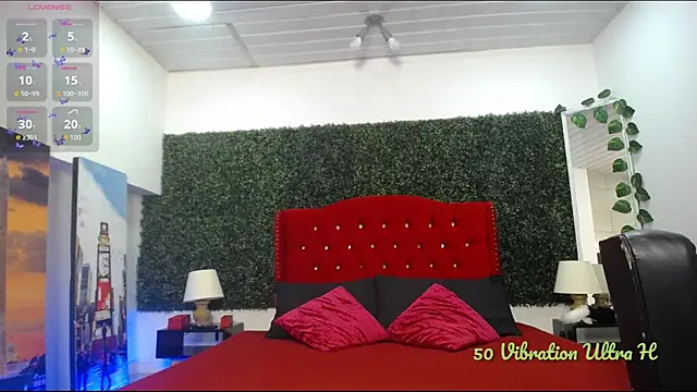 Snapshot of Fire_Fairy_ chatting on October 18, 1:34 pm Fire Fairy  online show from October 18, 1:34 pm