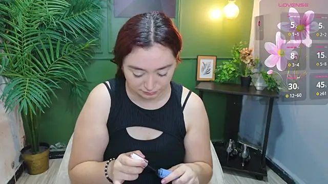 Snapshot of Anaa_Rose chatting on May 21, 1:18 pm Anaa Rose online show from May 21, 1:18 pm