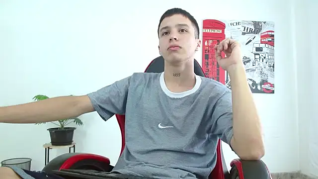 Cumandres18 online show from November 15, 1:51 pm