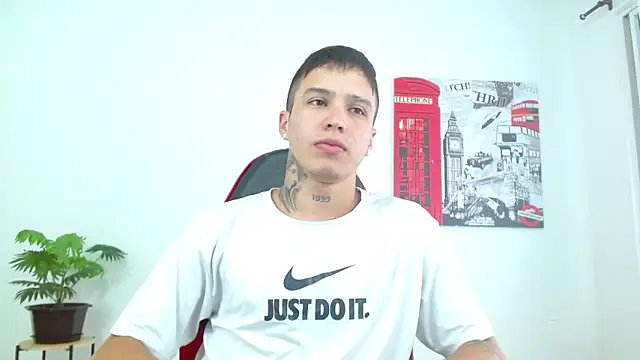 Cumandres18 online show from January 6, 2:54 pm