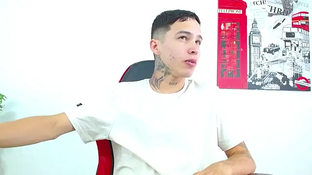 Cumandres18 online show from February 9, 2:43 pm