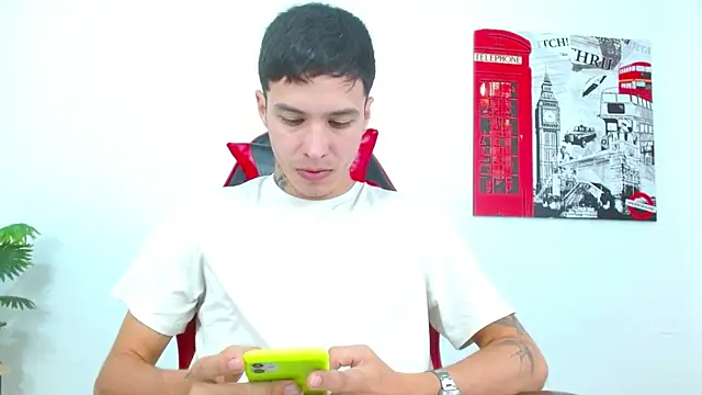 Cumandres18 online show from February 25, 3:10 pm