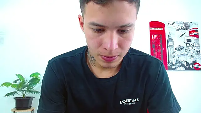 Cumandres18 online show from April 9, 2:55 pm