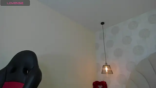 GIANAMILLER6 online show from April 10, 12:10 pm