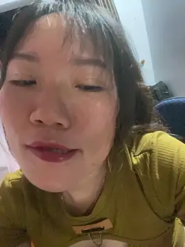 Snapshot of tttan1 chatting on May 9, 2:33 pm tttan1 online show from May 9, 2:33 pm