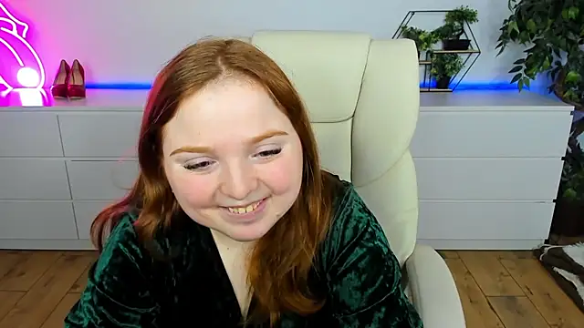 KattyRose8 online show from March 13, 6:42 am