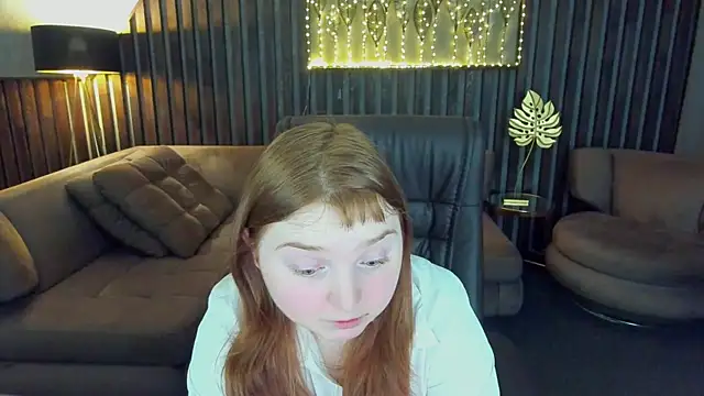 Snapshot of KattyRose8 chatting on July 5, 5:31 pm KattyRose8 online show from July 5, 5:31 pm