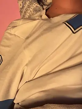 Snapshot of Neha18 chatting on February 3, 5:51 pm Neha18 online show from February 3, 5:51 pm