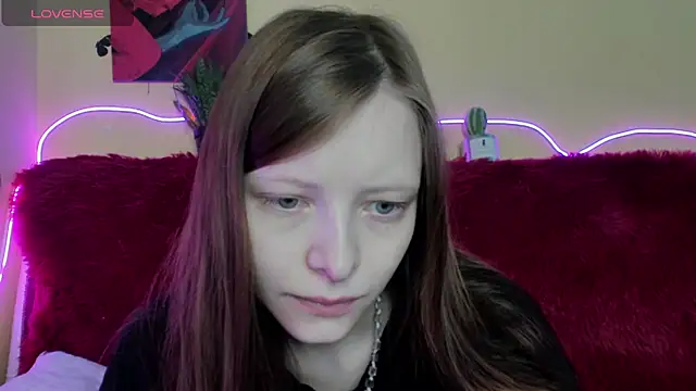 AliceHaris online show from December 2, 6:19 am