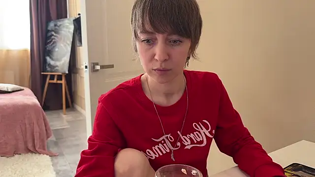 daniellia  online show from April 27, 2:26 pm