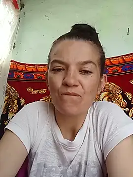 Snapshot of alinaalinutzq chatting on May 20, 11:16 am alinaalinutzq online show from May 20, 11:16 am