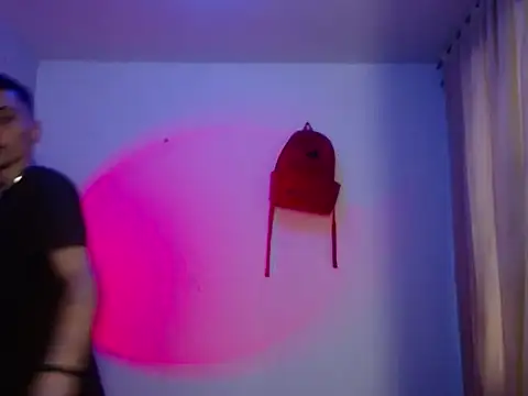 xalejo max online show from October 10, 9:03 pm