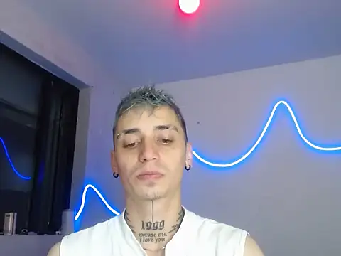 Snapshot of xalejo_max chatting on February 8, 12:19 pm xalejo max online show from February 8, 12:19 pm