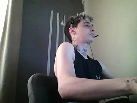 Snapshot of xalejo_max chatting on June 24, 3:55 pm xalejo max online show from June 24, 3:55 pm