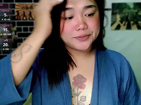 Snapshot of luluakovi_69 chatting on February 5, 4:00 pm luluakovi 69 online show from February 5, 4:00 pm