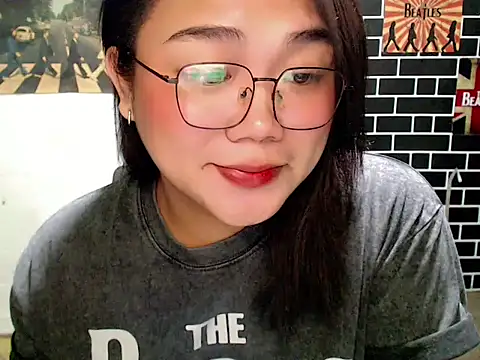 Snapshot of luluakovi_69 chatting on March 12, 8:09 am luluakovi 69 online show from March 12, 8:09 am