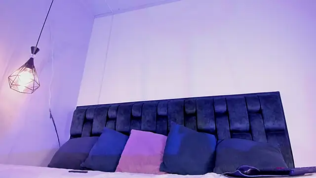 Bellarohs online show from April 14, 8:37 pm