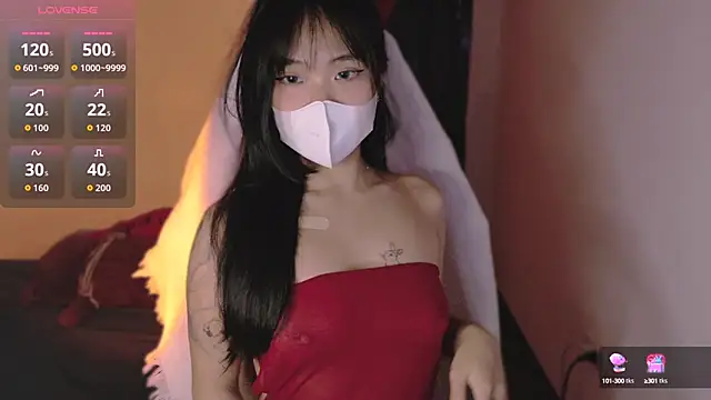 Snapshot of Phuong_Bee chatting on October 14, 1:12 pm Phuong Bee online show from October 14, 1:12 pm