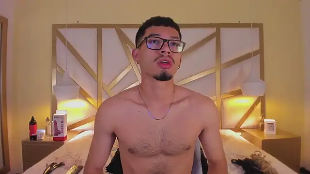 Jaxon Carter online show from April 6, 2:20 am