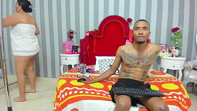 CaroyAndy online show from May 19, 12:33 pm
