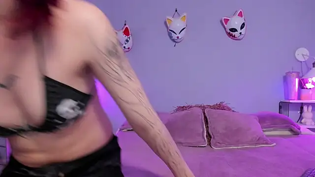 Snapshot of Zoe_Lynch_ chatting on October 7, 11:51 am Zoe Lynch online show from October 7, 11:51 am